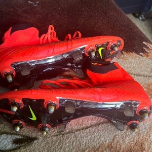 Brand new mercurial
